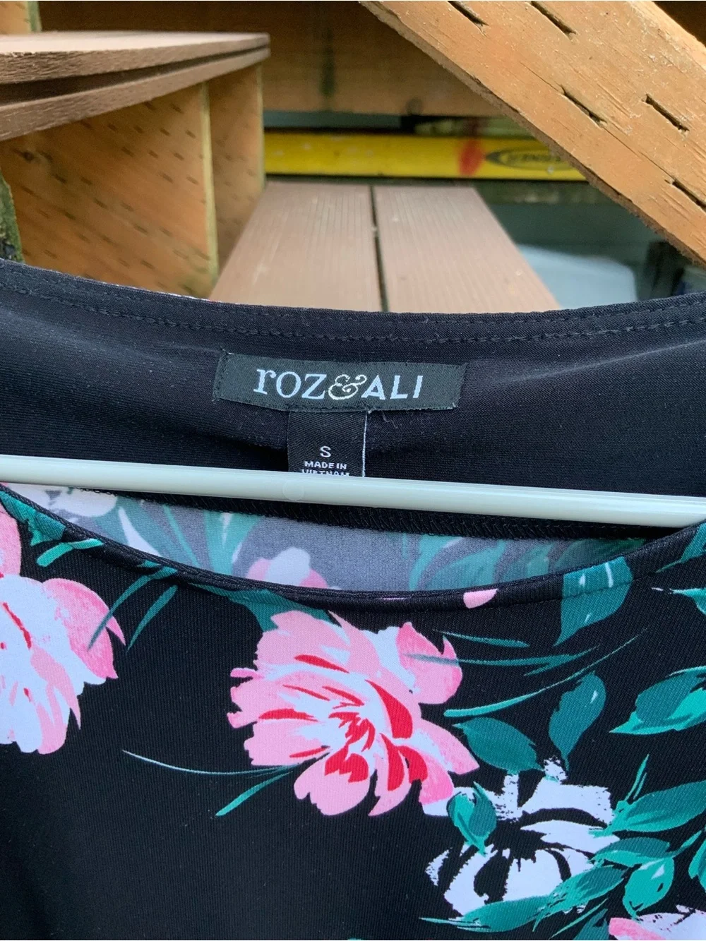 Roz & Ali chic black